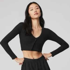 Alo Ribbed Cropped Whisper Cardigan, Black, Small
